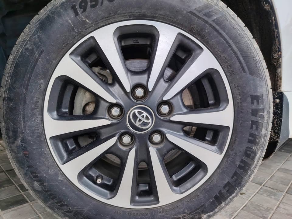 TOYOTA ESQUIRE view 5