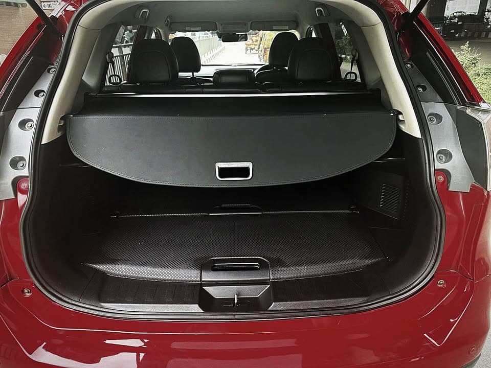 Nissan X-Trail view 4