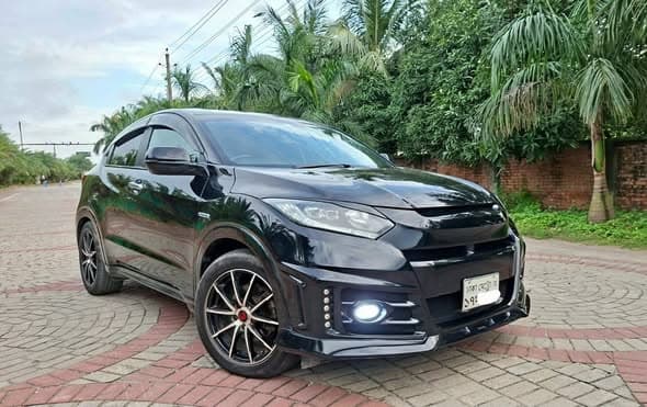 Honda Vezel (Z Leather Pkg Mugen Edition -1500cc) view 3