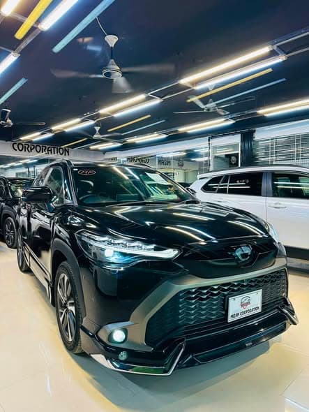 TOYOTA COROLLA CROSS Z LEATHER — 2023 MODEL view 2