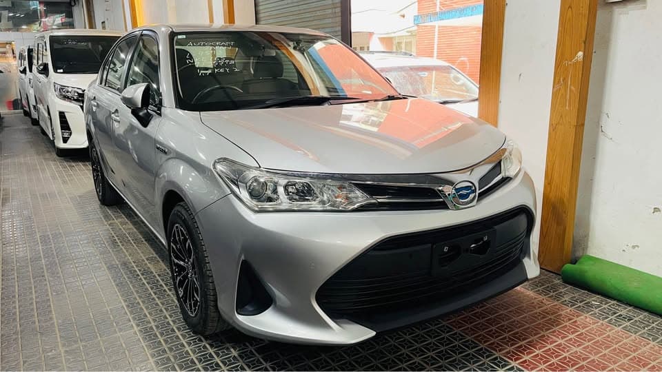 TOYOTA AXIO “EX” HYBRID 2020 view 4