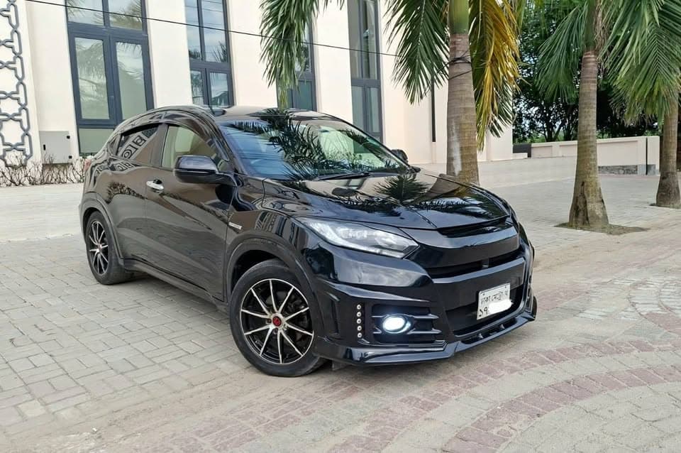 Honda Vezel (Z Leather Pkg Mugen Edition -1500cc) view 5