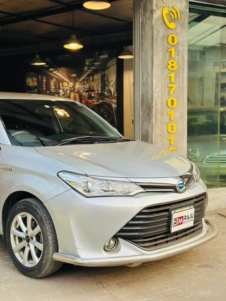 Toyota Axio Hybrid 2015 view 2