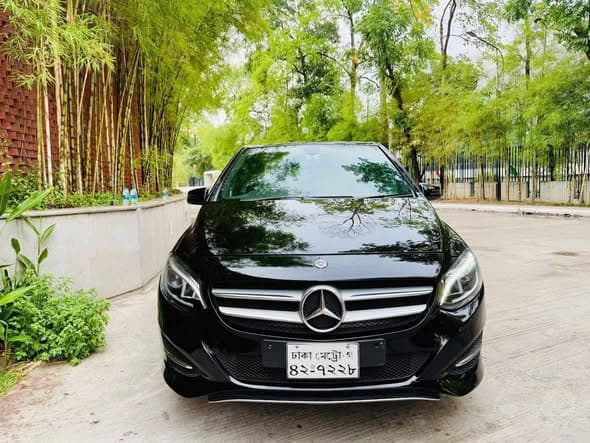 Mercedes Benz B180