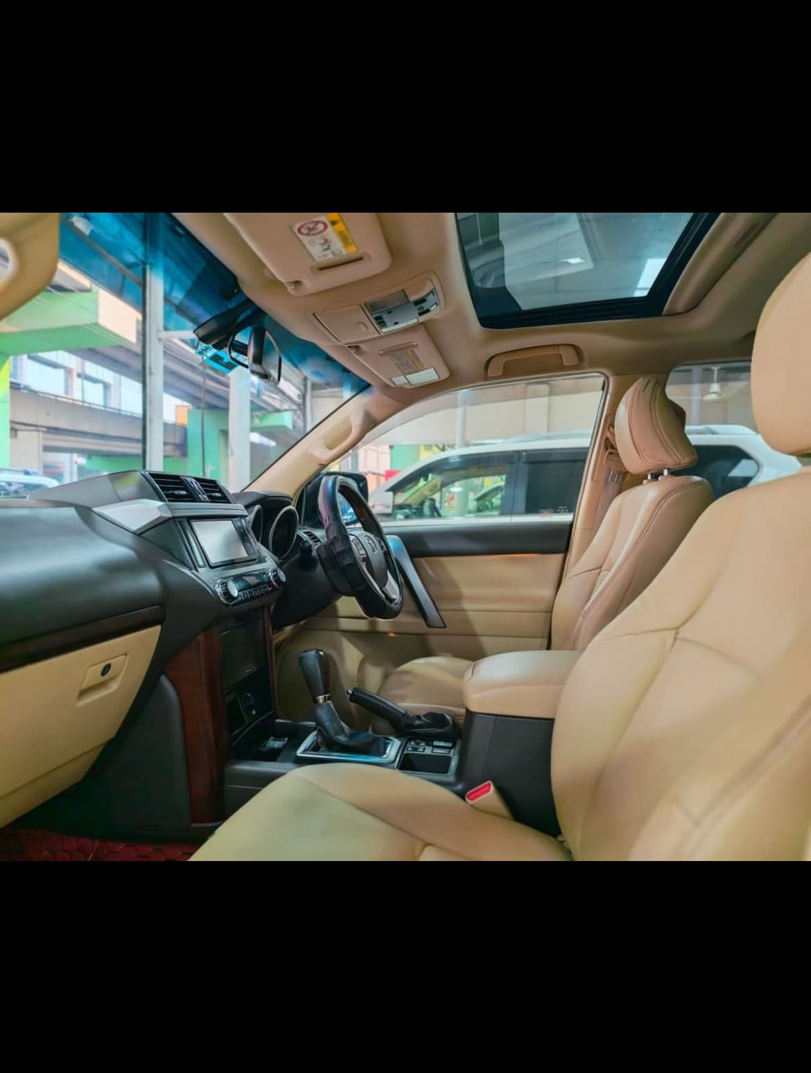 Toyota Prado view 4