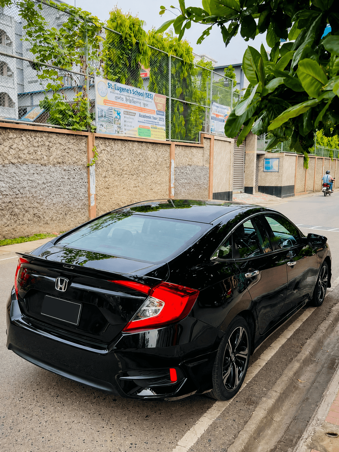 Honda Civic view 2